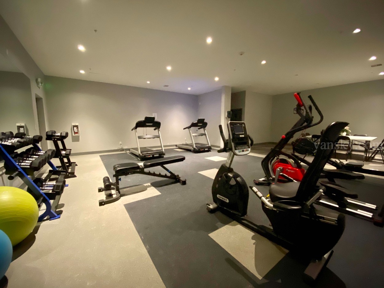 211008211229_11 Gym.jpg